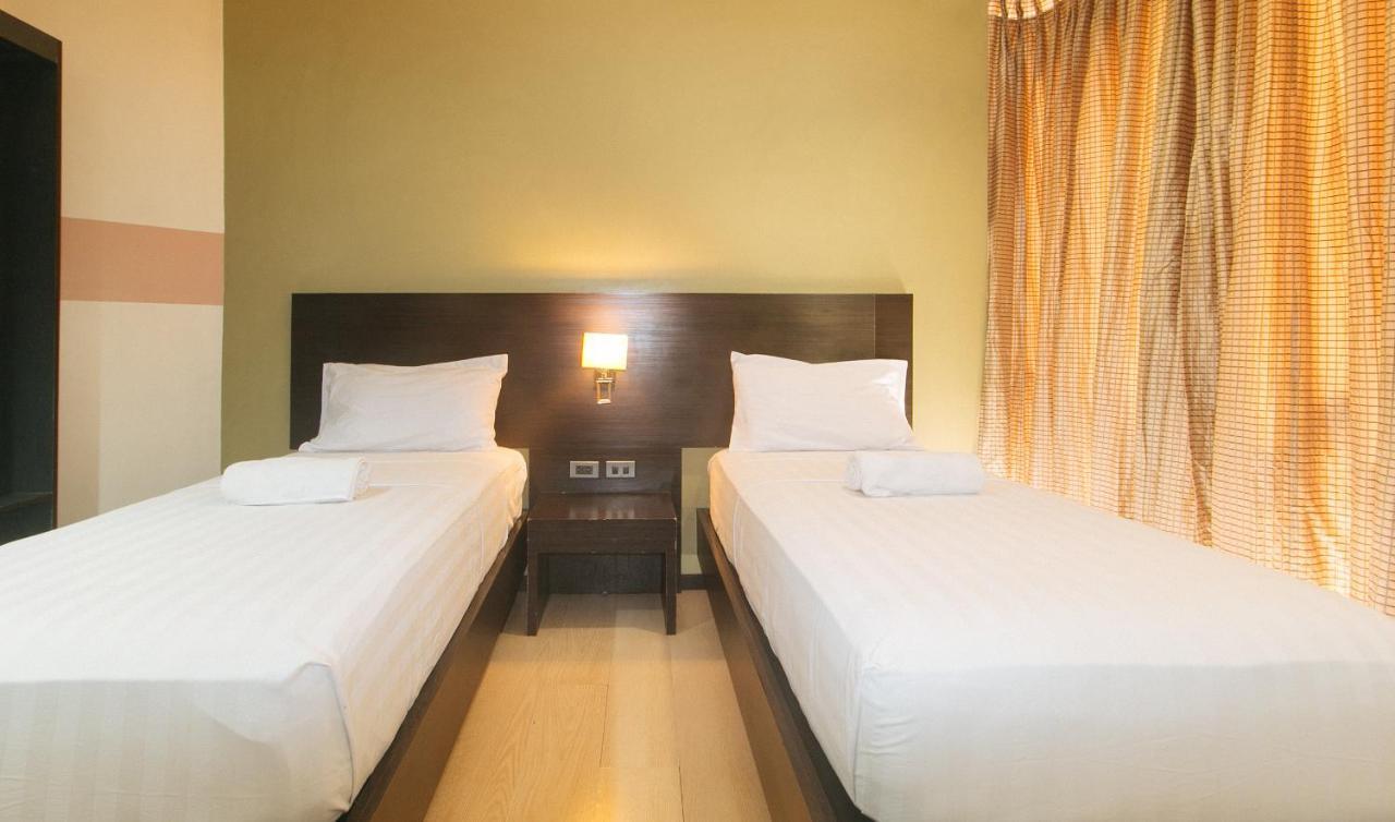 Lorenzzo Suites Hotel Makati City Zewnętrze zdjęcie