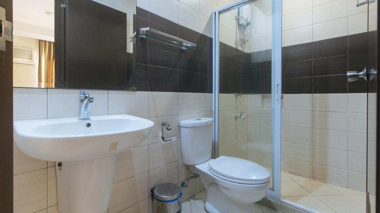 Lorenzzo Suites Hotel Makati City Zewnętrze zdjęcie