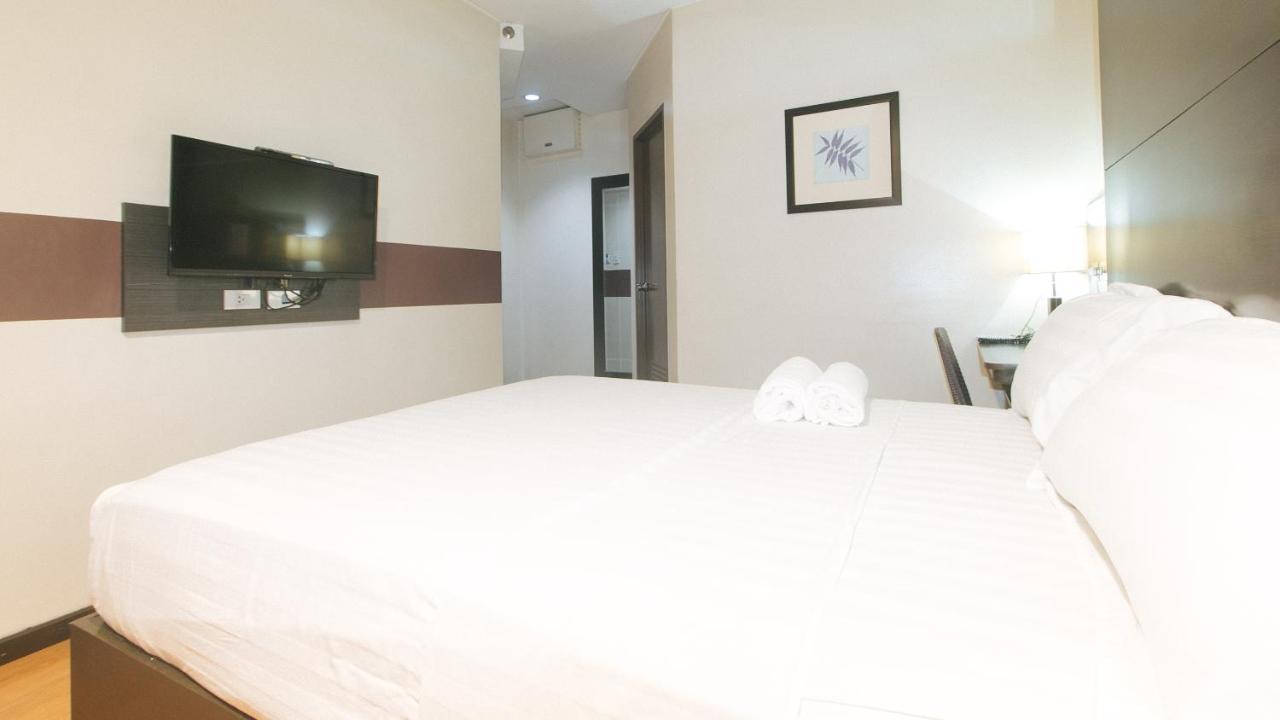 Lorenzzo Suites Hotel Makati City Zewnętrze zdjęcie