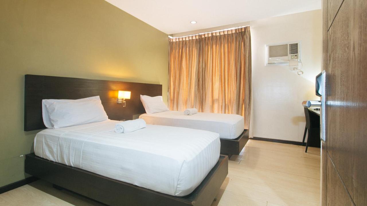 Lorenzzo Suites Hotel Makati City Zewnętrze zdjęcie