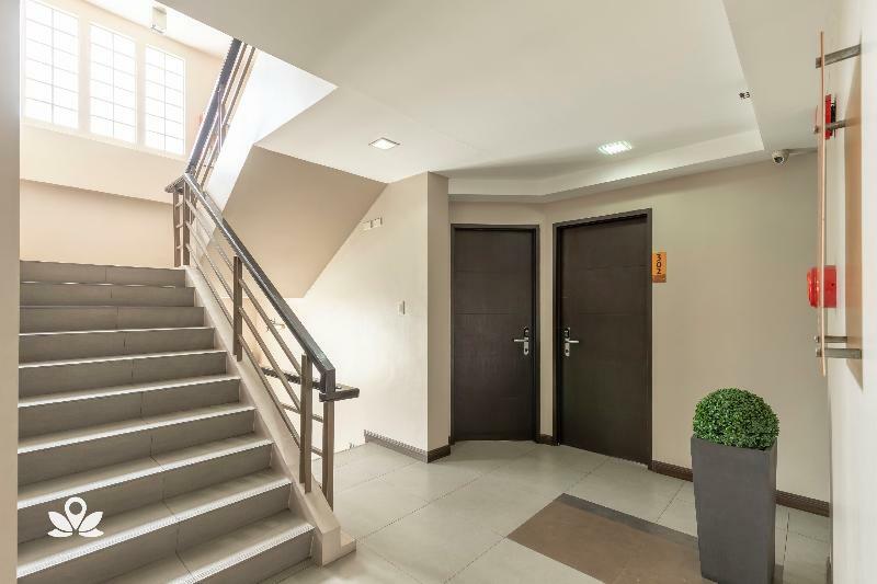 Lorenzzo Suites Hotel Makati City Zewnętrze zdjęcie
